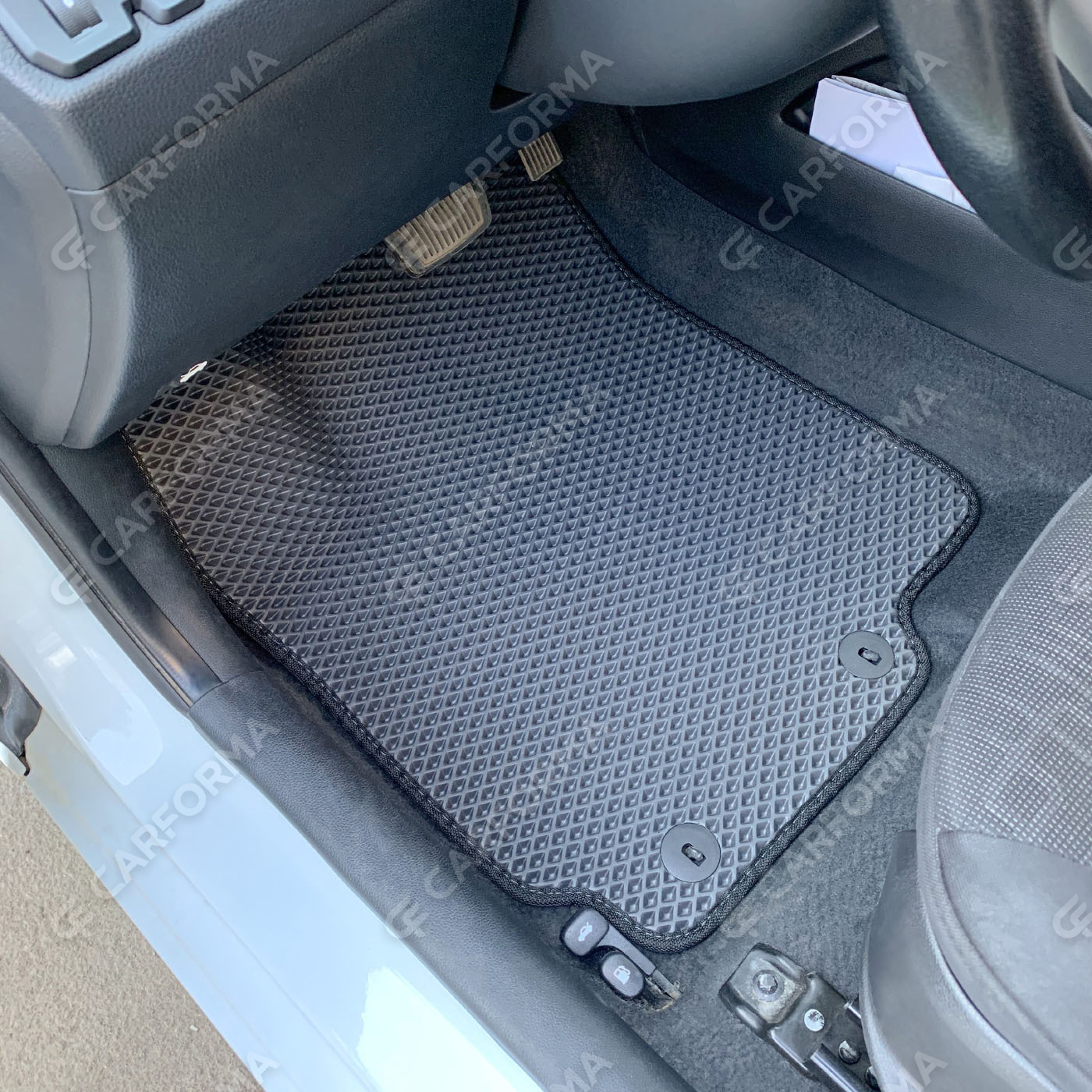 Коврики на Hyundai Solaris I 2010&nbsp;-&nbsp;2017 в Ульяновске