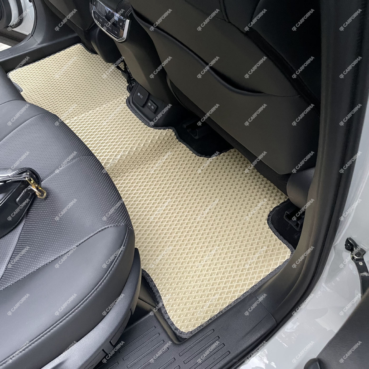 Коврики на Toyota Crown Kluger 2021&nbsp;-&nbsp;2025 в Ульяновске