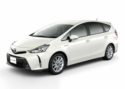 Коврики на Toyota Prius Alpha 2011 - 2021 в Ульяновске