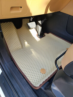 Ворсовые коврики на KIA Carnival IV 8 мест 2020 - 2025 в Ульяновске Ворсовые коврики на KIA Carnival IV 8 мест 2020 - 2025 в Ульяновске