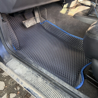 Ворсовые коврики на Jeep Grand Cherokee (ZJ) 1992 - 1999 в Ульяновске Ворсовые коврики на Jeep Grand Cherokee (ZJ) 1992 - 1999 в Ульяновске