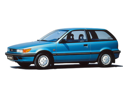 Коврики на Mitsubishi Colt III 1988 - 1992 в Ульяновске