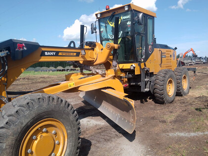 Ворсовые коврики на Спецтехника Автогрейдер SANY STG230C 8 AWD  в Ульяновске