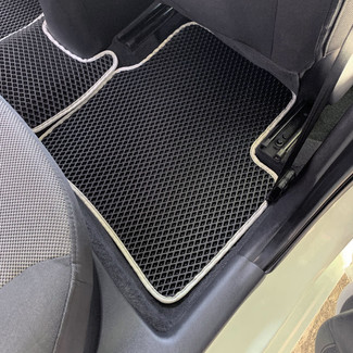 Коврики на Hyundai Solaris I 2010&nbsp;-&nbsp;2017 в Ульяновске