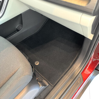 Ворсовые коврики на KIA Carnival IV 8 мест 2020 - 2025 в Ульяновске Ворсовые коврики на KIA Carnival IV 8 мест 2020 - 2025 в Ульяновске